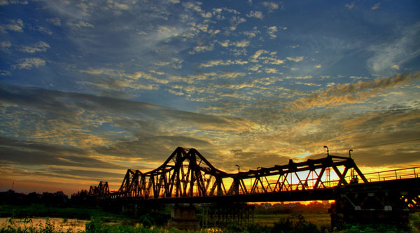  Vietnam highlights long bien bridge