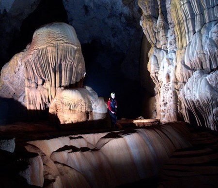 son-doong-cave-vietnam-002