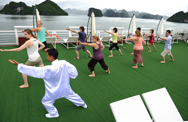 halong-bay-1-night-cruise (3)