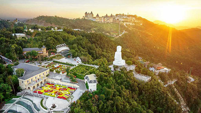 bana hill danang golden bridge