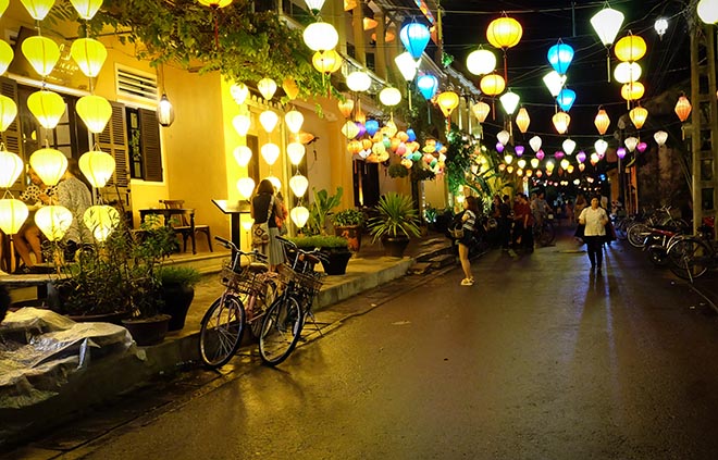 When is mid autumn Festival Vietnam hoi an