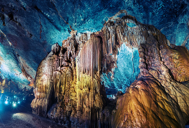 vietnam 14 days UNESCO site paradise-cave-phong-nha-vietnam