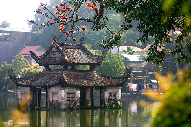 thay pagoda  hanoi day trip