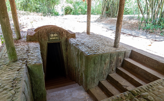 vinh moc tunnel vietnam 14 days UNESCO site