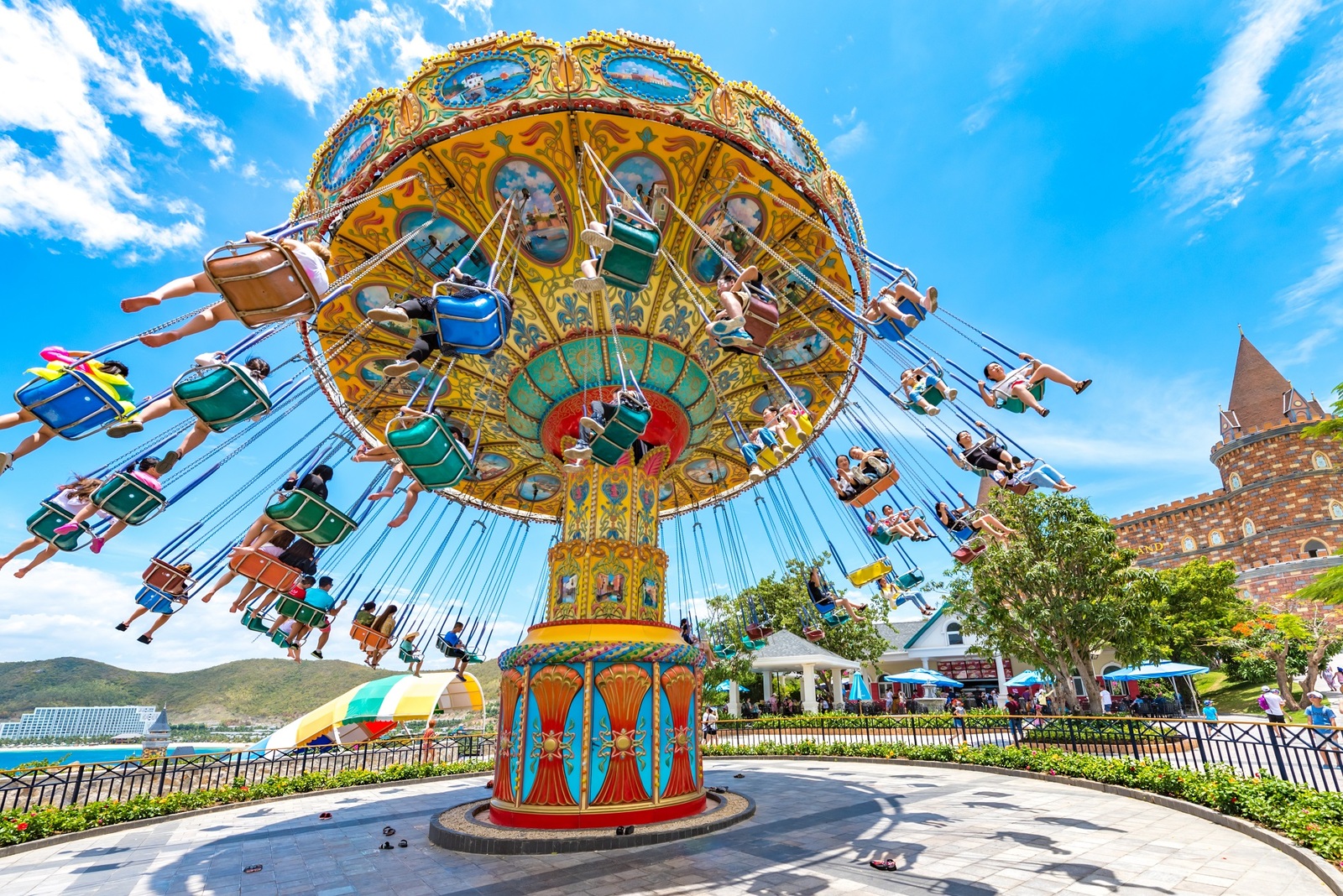 Vietnam to get the first Cloud Coaster in Asia at Vinpearl Land